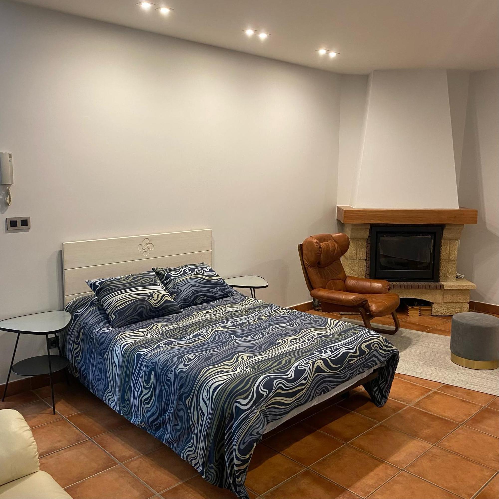 House Apartment *